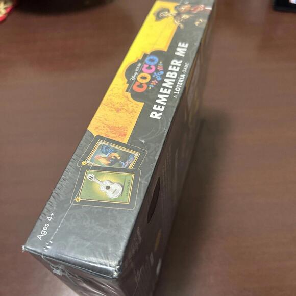 Disney Pixar Coco (Remember Me) A LOTERIA Card Game - Complete with All pieces - Picture 2 of 4